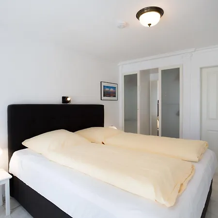 Windeby 7t Apartment *